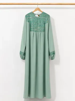 عبا صبورا طلایی